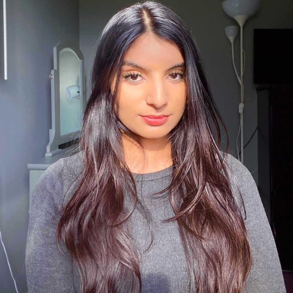 Meet your Posher, Esha